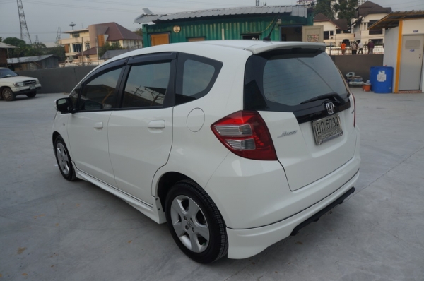 HONDA JAZZ ปี2010 มือเดียวออกห้าง ARIBAG คู่ ล้อ MAX แอร์เย็น เครื่อง+ช่วงล่างดี สีสวย ภายใน+เบาะ สมบูรณ์ การันตีรถสวย จัดไฟแนนได้เต็ม ฟรีดาวน์ ติดแบ็คลิสออกรถได้ HONDA JAZZ ปี2010 มือเดียวออกห้าง ARIBAG คู่ ล้อ MAX แอร์เย็น เครื่อง+ช่วงล่างดี สีสวย ภายใน+เบาะ สมบูรณ์ การันตีรถสวย จัดไฟแนนได้เต็ม ฟรีดาวน์ ติดแบ็คลิสออกรถได้
