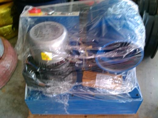 เครื่องอัดสายไฮโดรลิคใช้มาสามเดือน