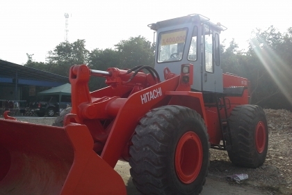 รถตัก ราคาถูกสุดๆ  hitachi LX150  950,000 บาท สภาพดีมาก พร้อมใช้งาน