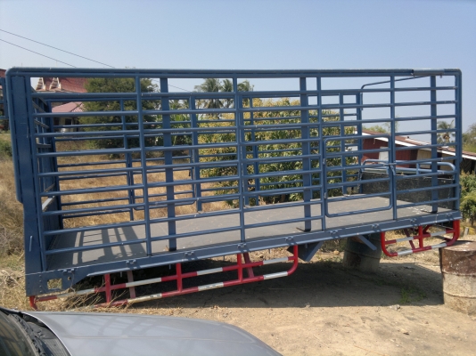 ขายกระบะรถ ISUZU NPR ยาว 5 เมตร สภาพดีตามรูป ไม่คว่ำ ไม่ผุ เสริมคอกแป๊บ (อย่างหนา)