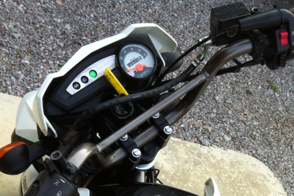 ืNew ksr 2013 สตาร์ทมือ สีขาว ตัวใหม่ครับ รถแค่ 7 เดือน ครับ ืNew ksr 2013 สตาร์ทมือ สีขาว ตัวใหม่ครับ รถแค่ 7 เดือน ครับ