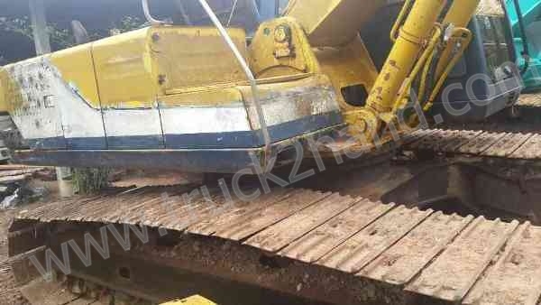 รถแบคโฮ ยี่ห้อ Kobeko รุ่น sk200 สภาพ 70\%