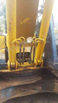 รถแบคโฮ ยี่ห้อ Kobeko รุ่น sk200 สภาพ 70\%