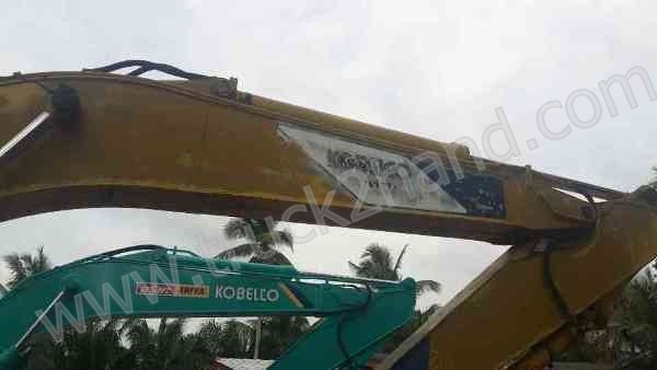 รถแบคโฮ ยี่ห้อ Kobeko รุ่น sk200 สภาพ 70\%