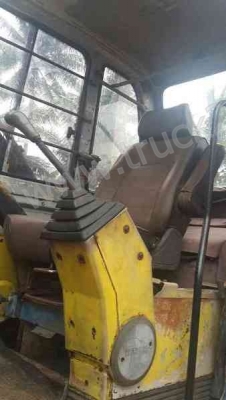 รถแบคโฮ ยี่ห้อ Kobeko รุ่น sk200 สภาพ 70\%