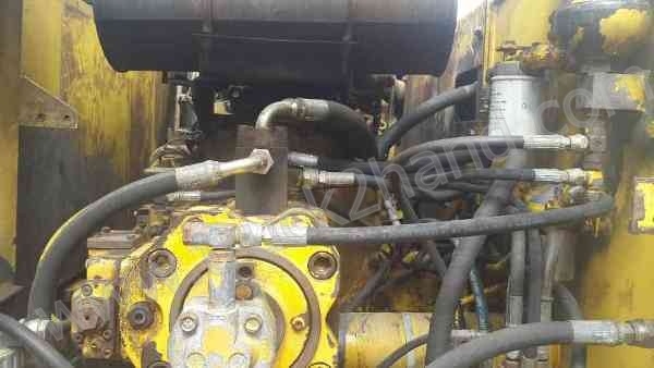 รถแบคโฮ ยี่ห้อ Kobeko รุ่น sk200 สภาพ 70\%