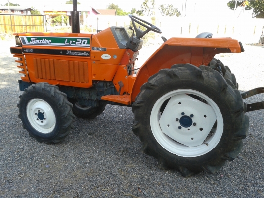 ขายคูโบต้าl-20  4*4สองเพลาครับ