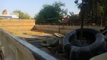 ขายรถสิบสองล้อติดเครน 5 ตัน   พร้อมใช้งาน เจ้าของใช้เอง โทร 089-2157855