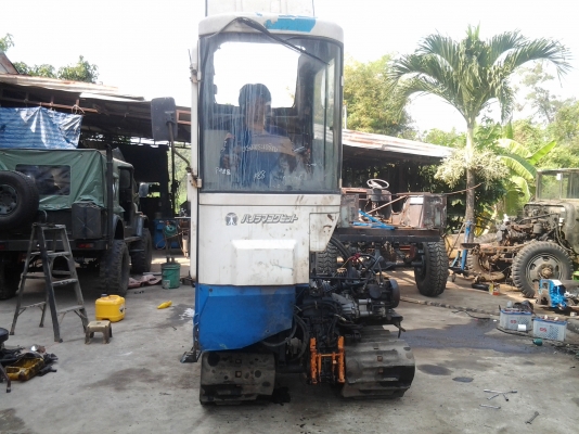 ขายรถเกี่ยวข้าว ISEKI เก่าญี่ปุ่น เหลือแต่ช่วงล่าง ขับได้ ขายรถเกี่ยวข้าว ISEKI เก่าญี่ปุ่น เหลือแต่ช่วงล่าง ขับได้