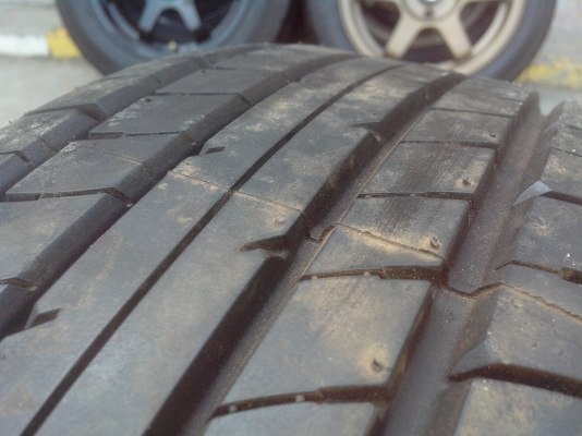 ขายครับแม็กใหม่ ยางใหม่ ขายถูกๆ ขอบ15 185 55 15 ยางปี13