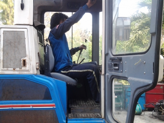 ขายรถเกี่ยวข้าว ISEKI เก่าญี่ปุ่น เหลือแต่ช่วงล่าง ขับได้ ขายรถเกี่ยวข้าว ISEKI เก่าญี่ปุ่น เหลือแต่ช่วงล่าง ขับได้