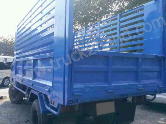 รถบรรทุก 6 ล้อ ยี่ห้อ ISUZU รุ่นNPR 115เเรงม้า