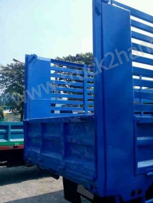 รถบรรทุก 6 ล้อ ยี่ห้อ ISUZU รุ่นNPR 115เเรงม้า