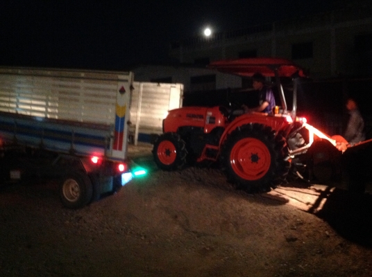 ปัญญาแทรคเตอร์มาแล้ว...จัดมาคูโบต้า L3608 โรตาลี่ตราช้างRX163 ปัญญาแทรคเตอร์มาแล้ว...จัดมาคูโบต้า L3608 โรตาลี่ตราช้างRX163