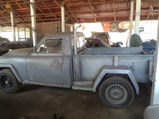 ขาย volvo 122 แปลงเป็นกระบะ สะตายจิ๊ปทหาร เครื่อง SD23 ช่วงล่างมีโฟล์โตโยต้า