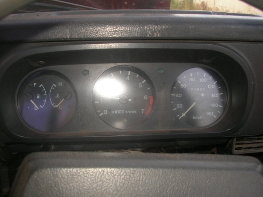 ขายมาสด้าแคปเครื่อง1400 5เกียร์ ปี38 เครื่องเล่นmp3