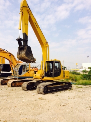 ขายด่วน Komutsu PC200-6 ซีเรียล 9x,xxxx กว่าครับ