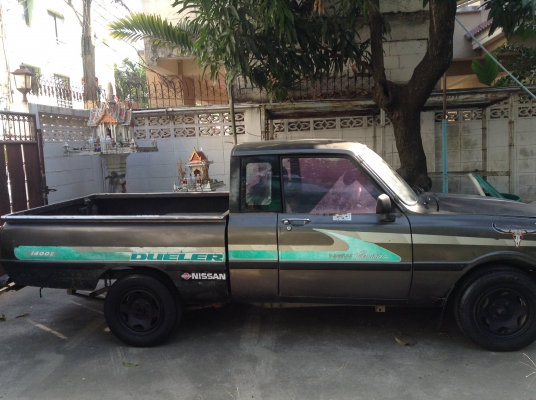 MAZDA FAMILIA 1300 SUPERCAB สีเทาราคาต่อรองได่ครับ