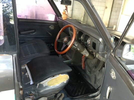 MAZDA FAMILIA 1300 SUPERCAB สีเทาราคาต่อรองได่ครับ