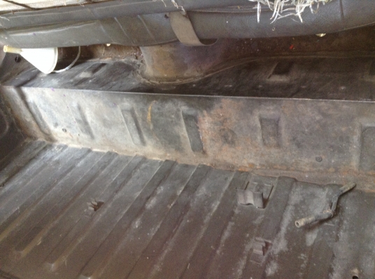 MAZDA FAMILIA 1300 SUPERCAB สีเทาราคาต่อรองได่ครับ