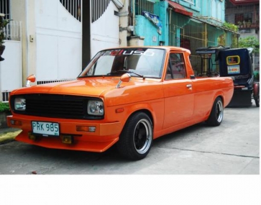 MAZDA FAMILIA 1300 SUPERCAB สีเทาราคาต่อรองได่ครับ