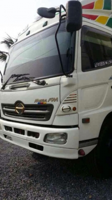 ขายรถบรรทุก 12 ล้อ Hino mega เครื่อง 260 แรง ปี 48 รถสภาพพร้อมใช้งาน