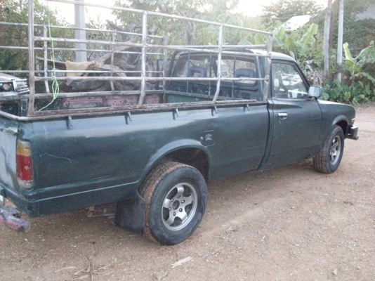 ดัชสันสภาพสมบุรณืมาก   เครื่องดีเซล  sd  22