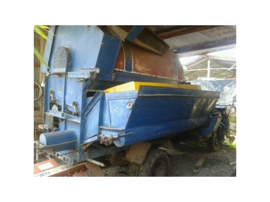 ขาย รถนวดข้าว8ฟุต จัมโบ้ เครื่อง168แรง สภาพพร้อมใช้งาน