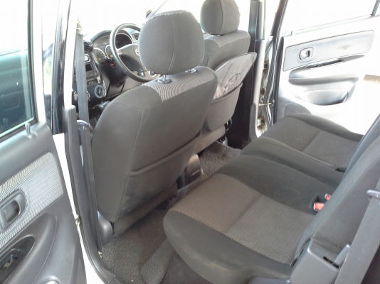 TOYOTA AVANZA 1.3 E AT  ปี2005