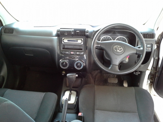 TOYOTA AVANZA 1.3 E AT  ปี2005
