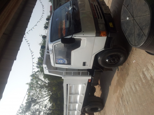 มิตซูบิชิ  115  ปี  38   ดั้ม f   หน้าหลัง