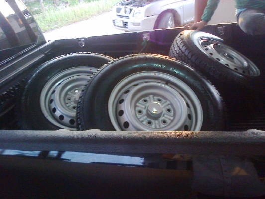 ล้อกระทะ16พร้อมยาง205R16บิดโตนดูเลอร์689ป้ายแดง