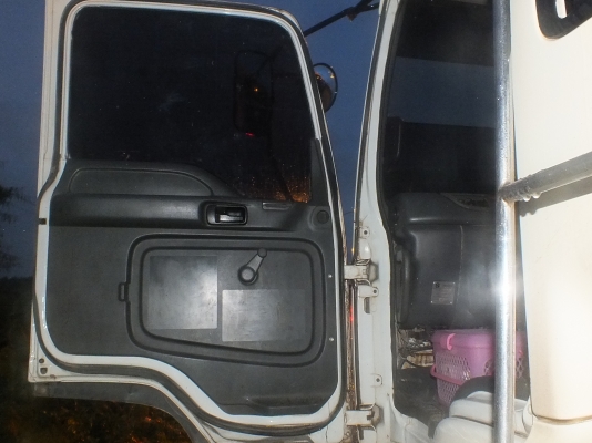 ISUZU FXZ  ติดต่อปารวี   0839686255