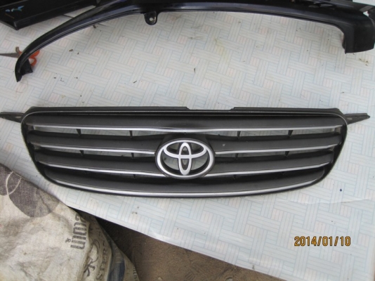 หน้ากระจังแท้ Toyota Altis ตัวแรก สภาพสวย,หูยึดสมบูรณ์ ขาย 400 (net พร้อมส่ง)