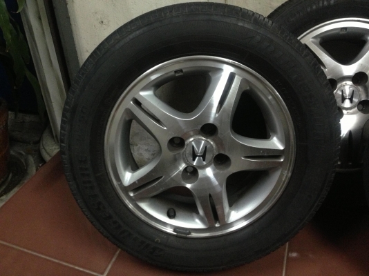 ขาย แม็ก HONDA 14 นิ้ว พร้อมยาง 4ล้อ ถูกๆ 3000 บาท