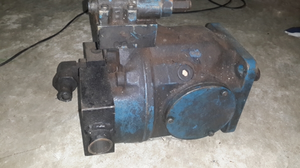 ปั้มไฮโดรลิก  uchida