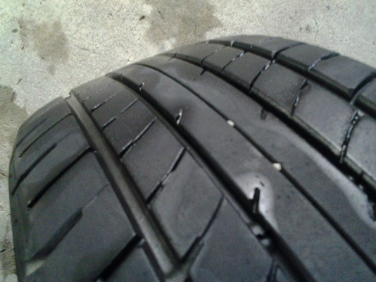 dunlop 185/55/15  ส่งทั่วไทย