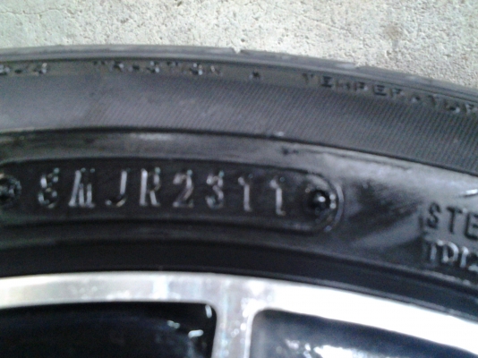 dunlop 185/55/15  ส่งทั่วไทย