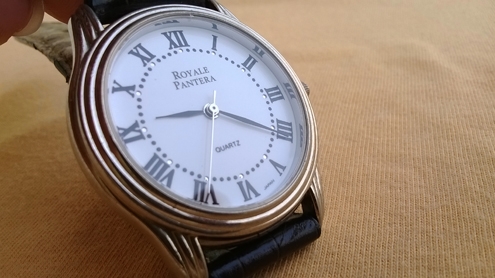 ROYALE PANTERA Quartz Italian design ขนาด 37 มม. ROYALE PANTERA Quartz Italian design ขนาด 37 มม.