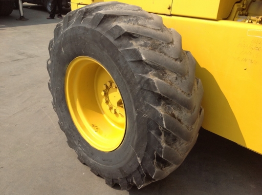 รถตัก Komatsu 510 กรองเดี่ยว ซีเรียล 1548X บุ้งกี๋ 1.2Q เก่าญี่ปุ่น นำเข้าเอง รถตัก Komatsu 510 กรองเดี่ยว ซีเรียล 1548X บุ้งกี๋ 1.2Q เก่าญี่ปุ่น นำเข้าเอง