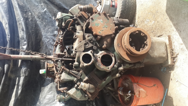 เครื่องhino  v8  f17