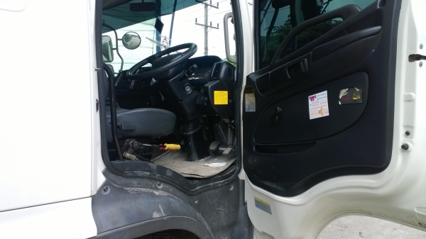 ขายดาวน์...6ล้อดั้ม HINO FG8J  220แรง ซีรี่500 รถ13เดือนผ่อนต่ออีก35เดือน...รถสวยใช้น้อย2หมิ่่นกว่าโล.