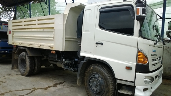 ขายดาวน์...6ล้อดั้ม HINO FG8J  220แรง ซีรี่500 รถ13เดือนผ่อนต่ออีก35เดือน...รถสวยใช้น้อย2หมิ่่นกว่าโล.