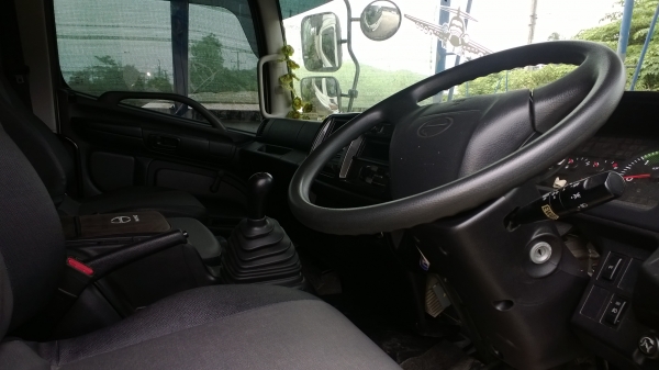 ขายดาวน์...6ล้อดั้ม HINO FG8J  220แรง ซีรี่500 รถ13เดือนผ่อนต่ออีก35เดือน...รถสวยใช้น้อย2หมิ่่นกว่าโล.