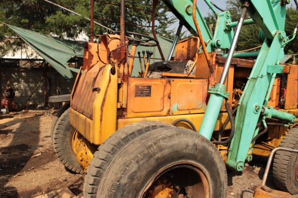 ขายรถตัก คีบอ้อย คีบไม้ KOMATSU: SD20 เครื่องดีเซล มือสองญี่ปุ่น ราคา 270,000 บาท