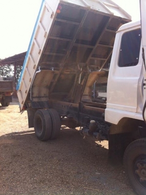 ขายรถหกล้อดั้ม ฮีโน้ FD171 เครื่องยนต์ HO7C 185 แรงม้า จะเปลี่ยนเป็นสิบล้อดั้มเพลาเดียว ขายรถหกล้อดั้ม ฮีโน้ FD171 เครื่องยนต์ HO7C 185 แรงม้า จะเปลี่ยนเป็นสิบล้อดั้มเพลาเดียว