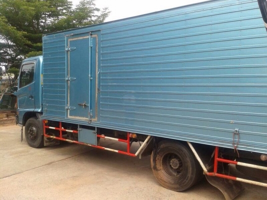 รถฮีโน่ 6 ล้อ ตู้แห้ง 150 แรงม้า ปี 48 สนใจติดต่อ 081 - 6079515 รถฮีโน่ 6 ล้อ ตู้แห้ง 150 แรงม้า ปี 48 สนใจติดต่อ 081 - 6079515