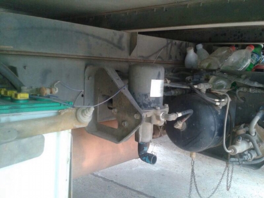 รถฮีโน่ 6 ล้อ ตู้แห้ง 150 แรงม้า ปี 48 สนใจติดต่อ 081 - 6079515 รถฮีโน่ 6 ล้อ ตู้แห้ง 150 แรงม้า ปี 48 สนใจติดต่อ 081 - 6079515