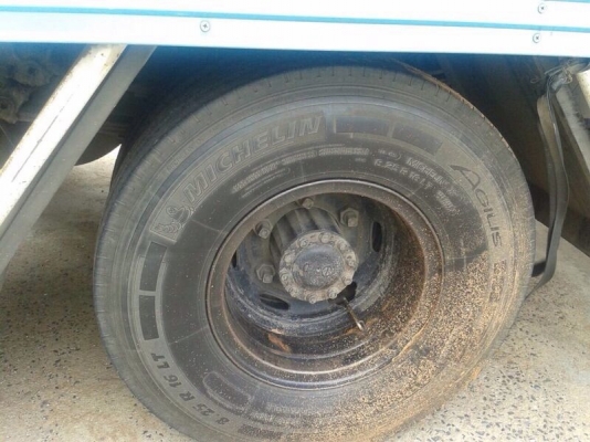 รถฮีโน่ 6 ล้อ ตู้แห้ง 150 แรงม้า ปี 48 สนใจติดต่อ 081 - 6079515 รถฮีโน่ 6 ล้อ ตู้แห้ง 150 แรงม้า ปี 48 สนใจติดต่อ 081 - 6079515