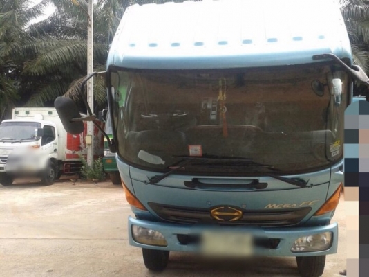 รถฮีโน่ 6 ล้อ ตู้แห้ง 150 แรงม้า ปี 48 สนใจติดต่อ 081 - 6079515 รถฮีโน่ 6 ล้อ ตู้แห้ง 150 แรงม้า ปี 48 สนใจติดต่อ 081 - 6079515